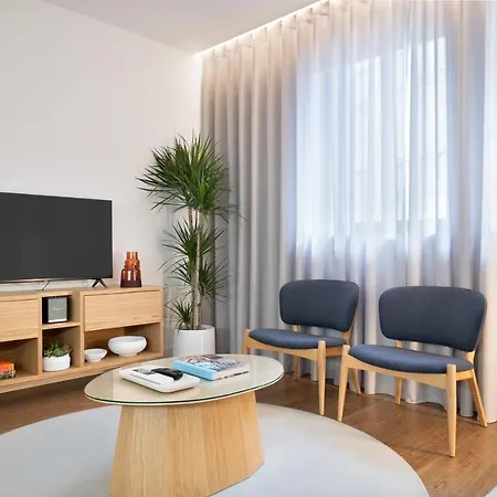 Catarina Serviced By Hostwise (adults Only) *