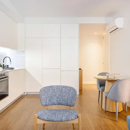 Catarina Serviced (adults Only) Apartment *