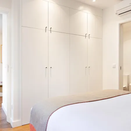 Catarina Serviced (adults Only) Apartment *