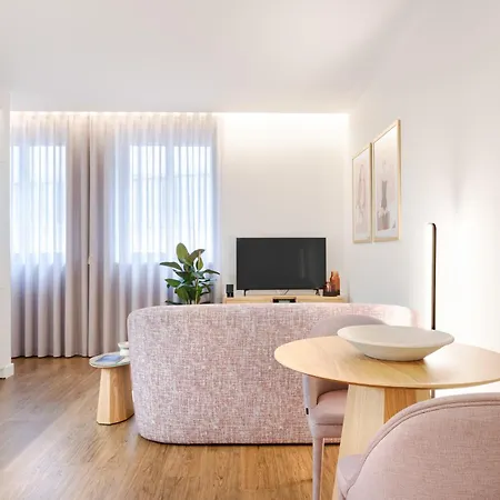 Catarina Serviced (adults Only) Apartment *