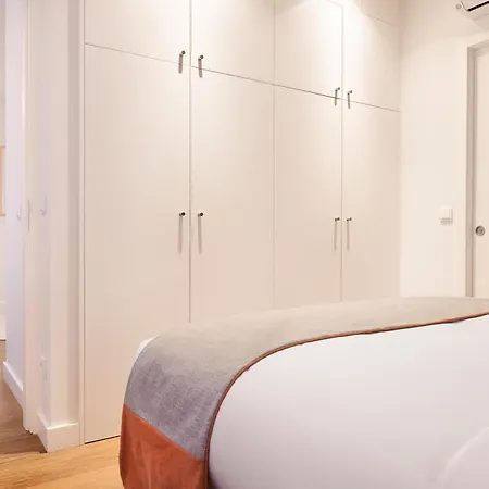 Catarina Serviced By Hostwise (adults Only) Apartment