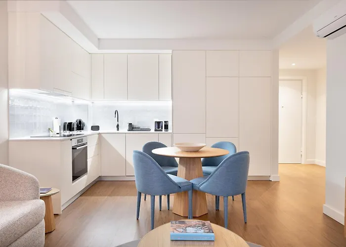 Catarina Serviced By Hostwise (adults Only) Apartment Porto