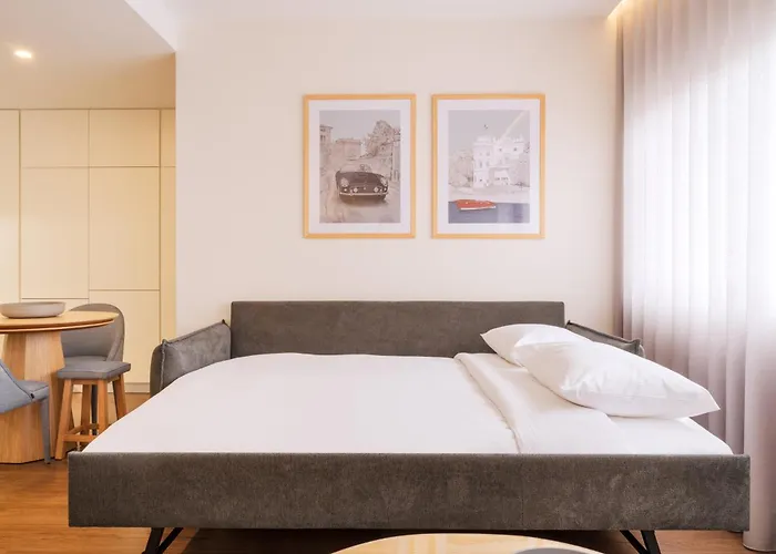 Catarina Serviced By Hostwise (adults Only)