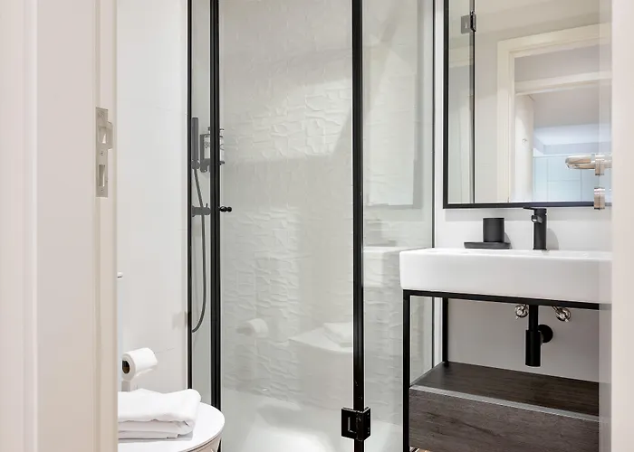 Catarina Serviced By Hostwise (adults Only) Apartamento