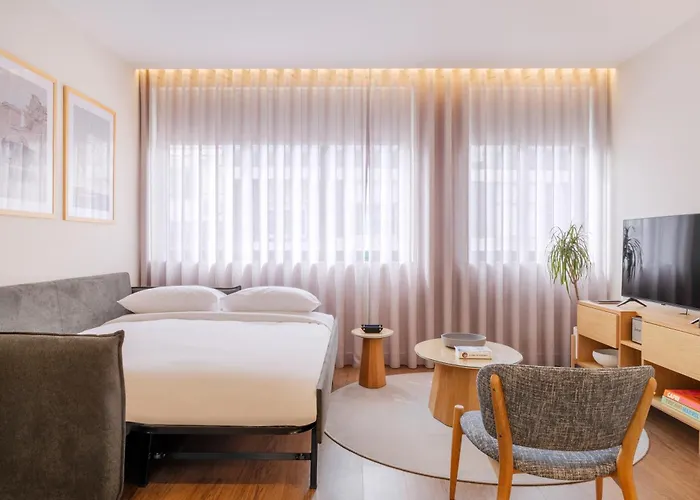 Catarina Serviced By Hostwise (adults Only)